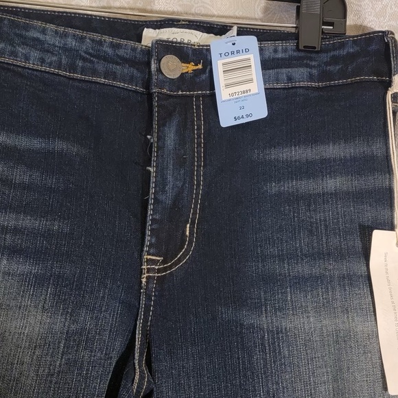 Torrid Slimboot XShort trouser NWT - Picture 2 of 3